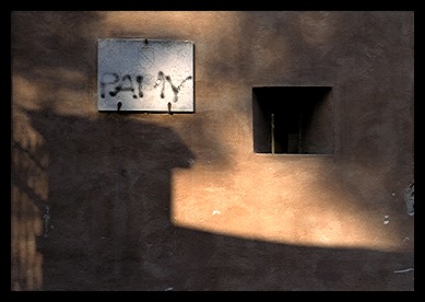 Italianwall.jpg